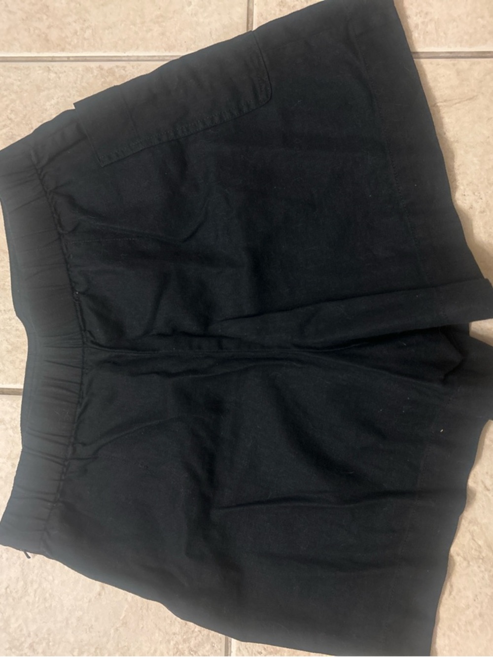 Uniqlo Black Mini Skort with Pocket - Picture 2 of 5